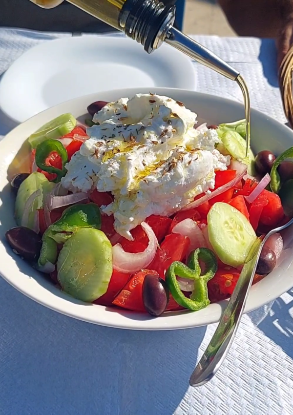 MERMIZELI : Salade grecque de Kalymnos