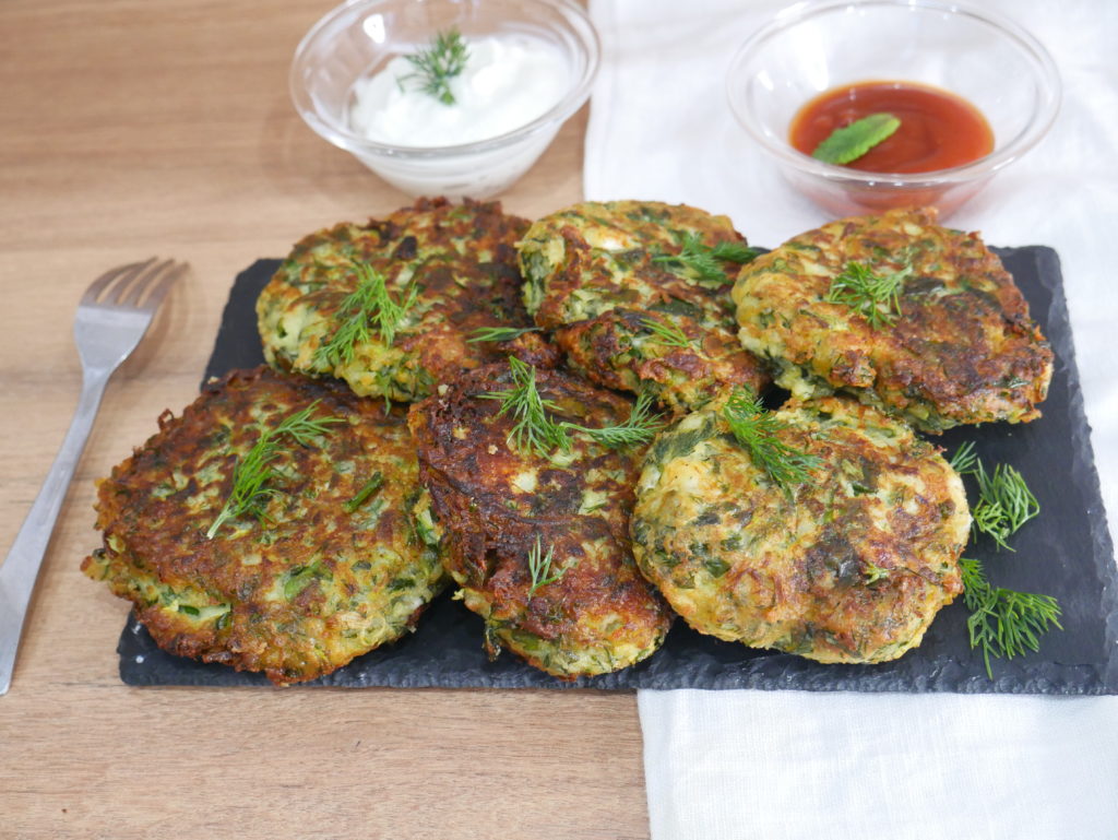 KOLOKITHOKEFTEDES CUISINE A LA GRECQUE (1).JPG