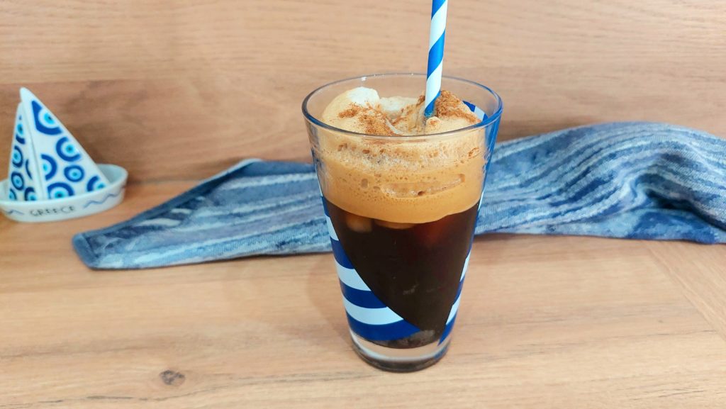 CAFE FRAPPE GREC CUISINE A LA GRECQUE , café frappé grec