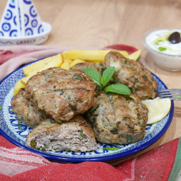 BIFTEKI CUISINE A LA GRECQUE 1 (4) bifteki