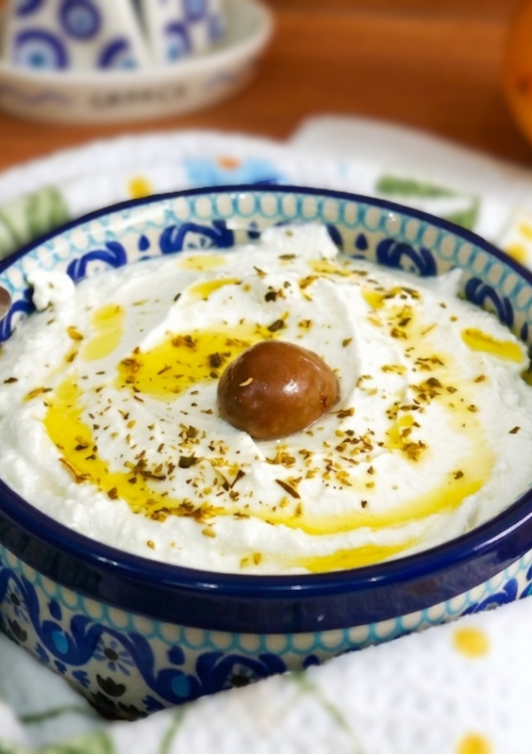 dip feta cuisine a la grecque